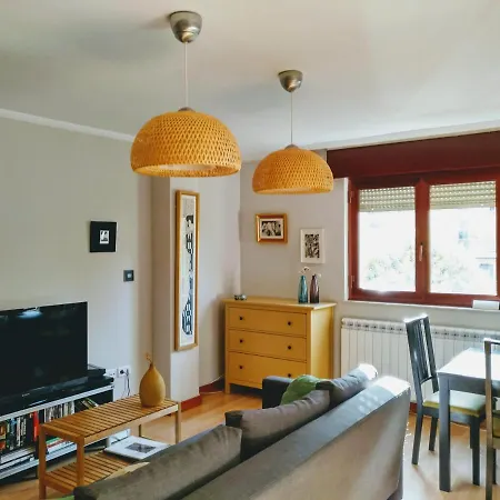 Apartamento Con Aparcamiento Gratuito Y Gran Terraza A 10 Min De La Plaza Mayor Apartment *
