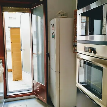 Apartamento Con Aparcamiento Gratuito Y Gran Terraza A 10 Min De La Plaza Mayor *
